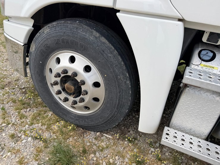 #45283-•-2016-freightliner-cascadia-daycab-truck-tractor-vin:-3akjgedv9gsgy4090-image-8