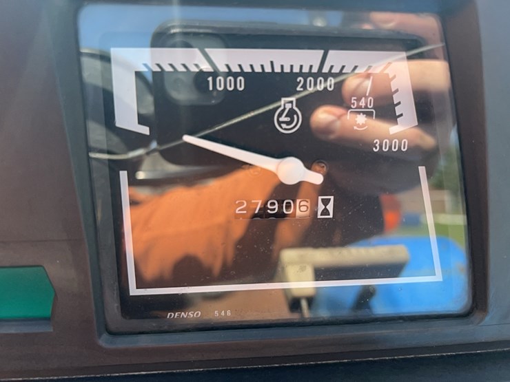 new-holland-tc30-image-7