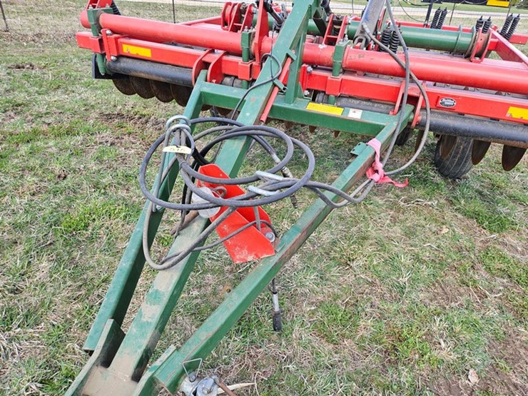 #515-•-brillion-sb-91-9-shank-chisel-plow-image-10