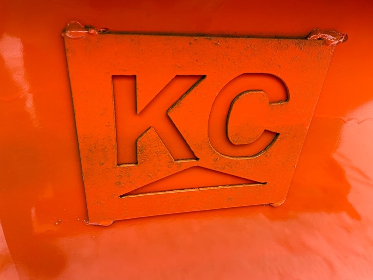 #2004-•-1.5-yard-self-dumping-hopper-image-12