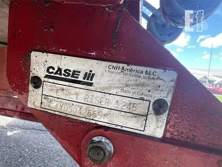 2014-case-ih-1245-image-3