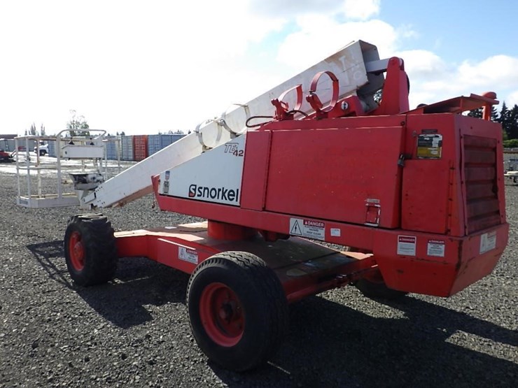 snorkel-a42r-telescopic-boom-lift-image-7
