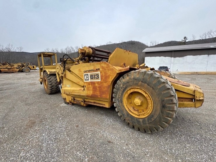 caterpillar-613b-image-4