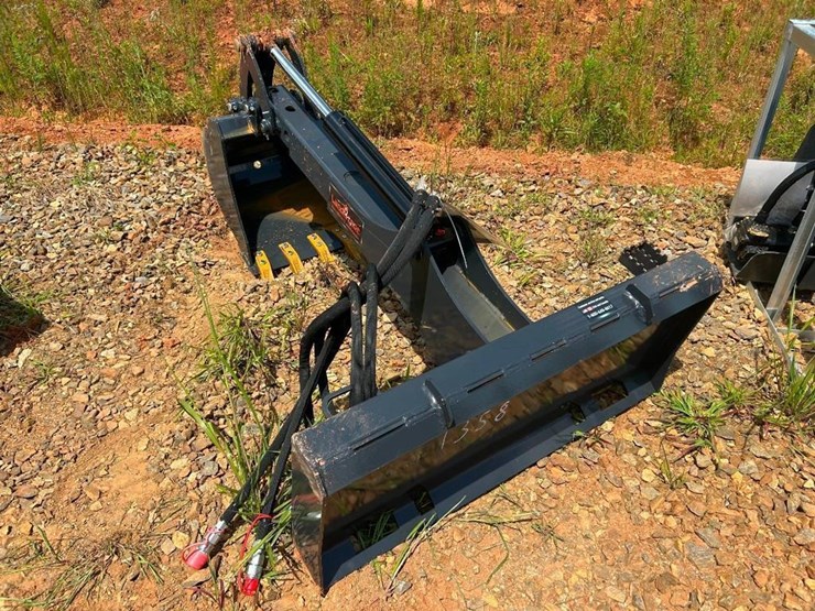 #1366-•-unused-landhonor-skid-steer-digger-backhoe-image-2