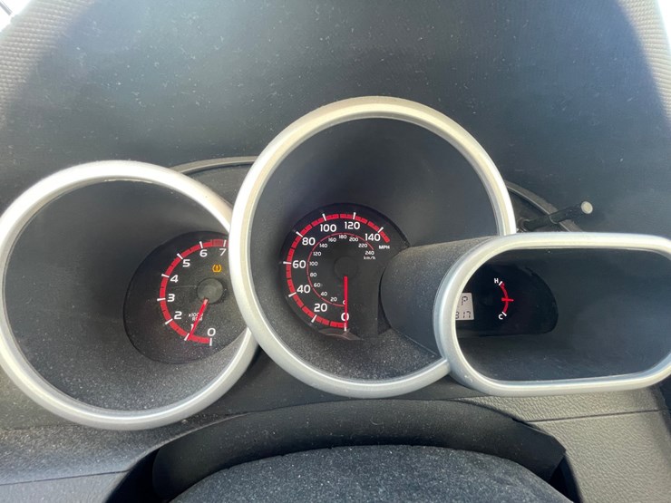 #2849-•-2008-pontiac-vibe-awd-hatchback-(has-wi-title)-image-17