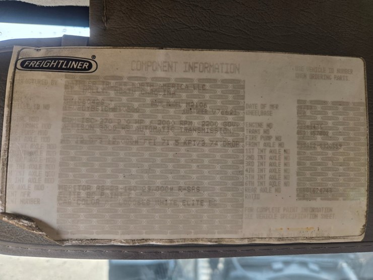 2012-freightliner-m2-106-image-85