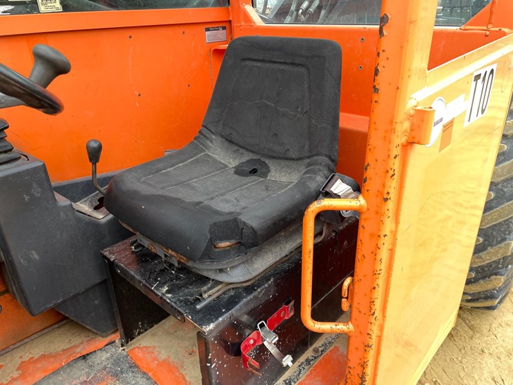 2013-jlg-g6-42a-image-47