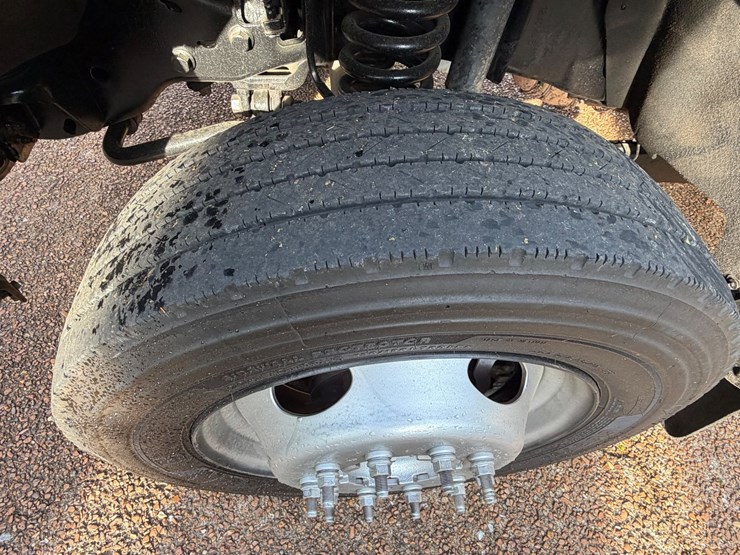 2011-ford-f450-image-2