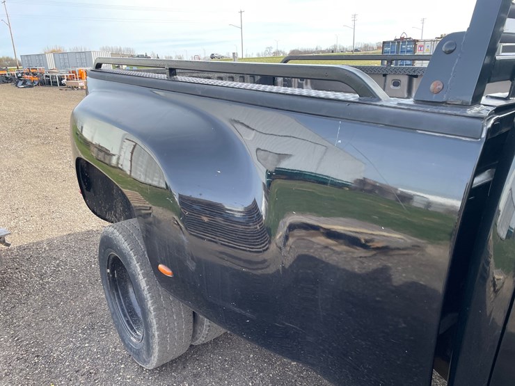 2008-gmc-3500hd-image-19