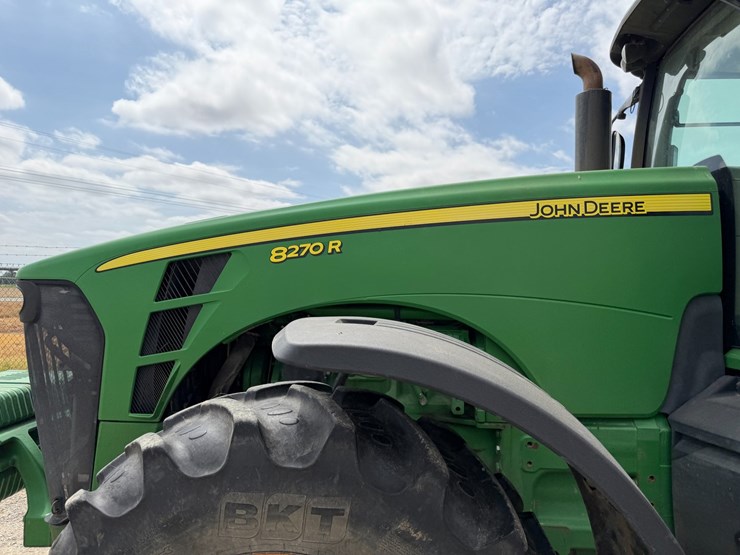 2010-john-deere-8270r-image-31