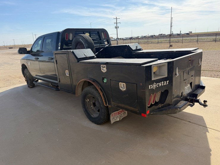 2015-ram-3500-tradesman-image-4