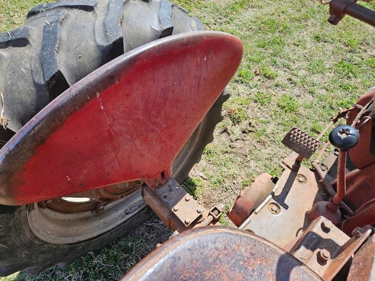 #525-•-farmall-super-m-tractor-image-20