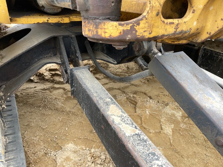 2014-caterpillar-303.5-image-40