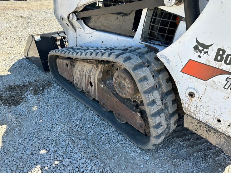 2015-bobcat-t590-image-16