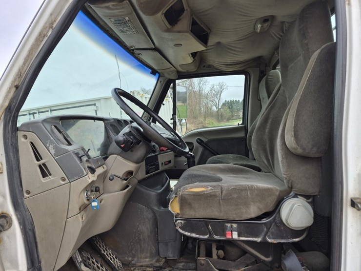 2000-caterpillar-c12-image-13