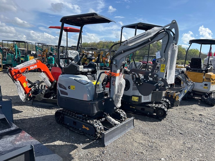 #97-•-2026-ats-me18-mini-excavator-image-1