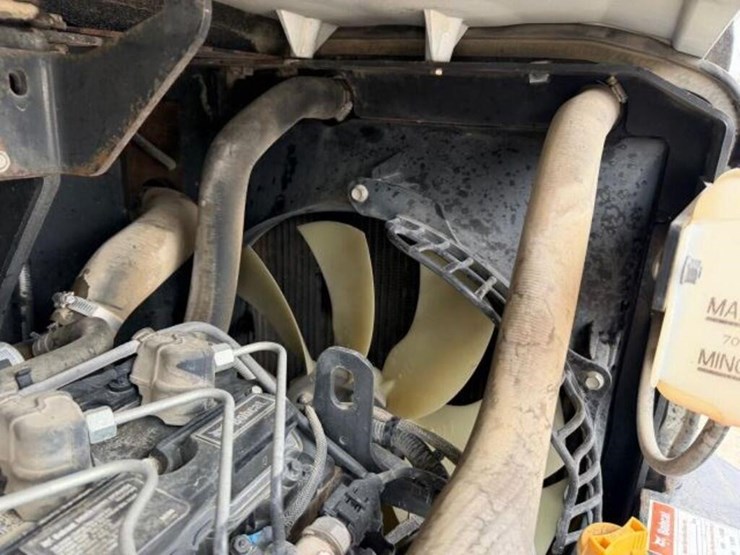 2019-bobcat-e85-image-25