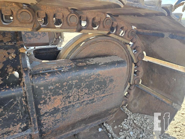 2019-caterpillar-320-image-34