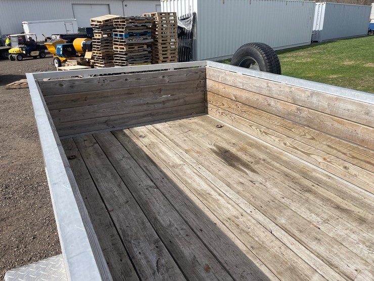 #2850-•-single-axle-aluminum-trailer-(no-title)-image-13