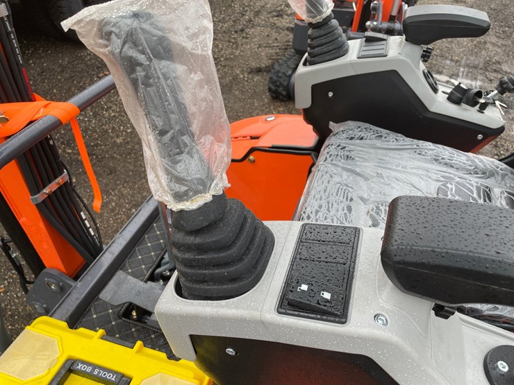 #3295-•-2026-ats-me18-mini-excavator-image-26