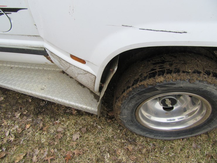 1997-chevrolet-3500-image-12