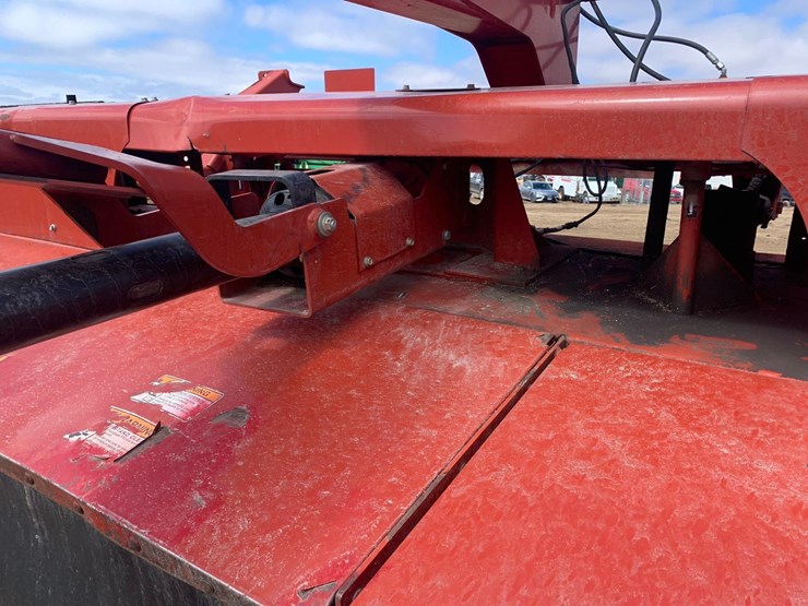 2011-new-holland-h7460-image-19