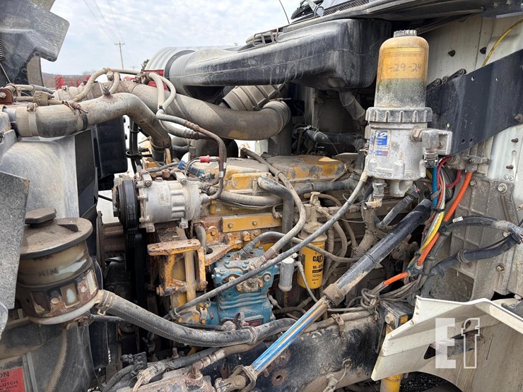 2004-international-9200-image-11