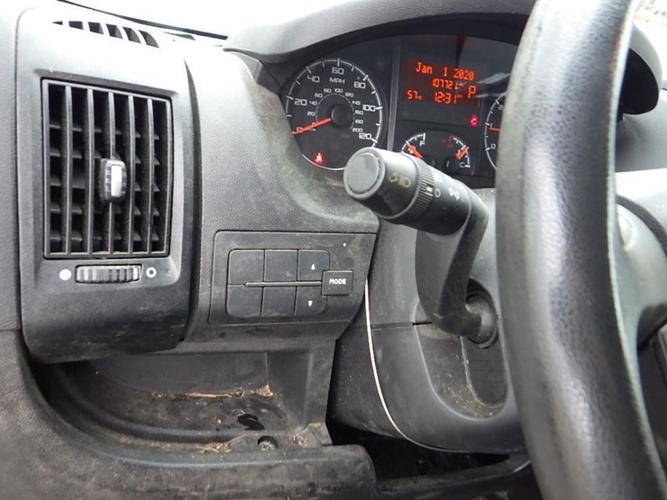 2021-dodge-1500-image-30