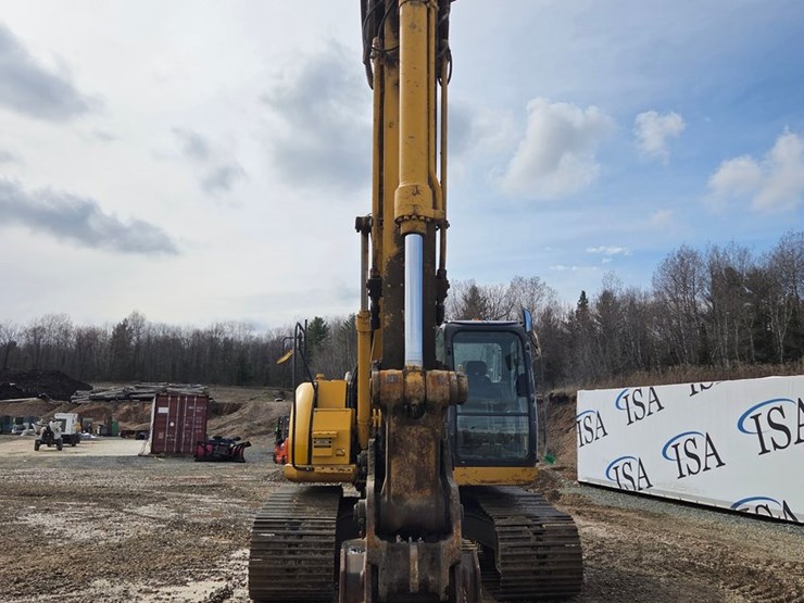 2009-deere-225-lc-image-8