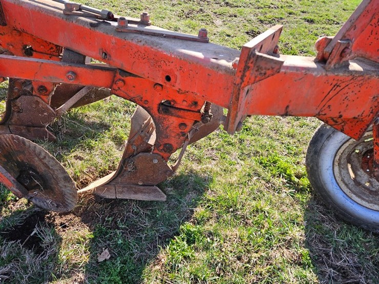 #537-•-5-bottom-plow-image-21