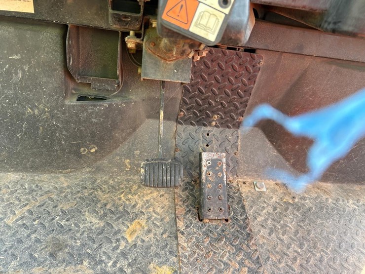 cushman-turf-truckster-image-16