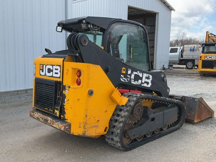 2021-jcb-215t-image-44