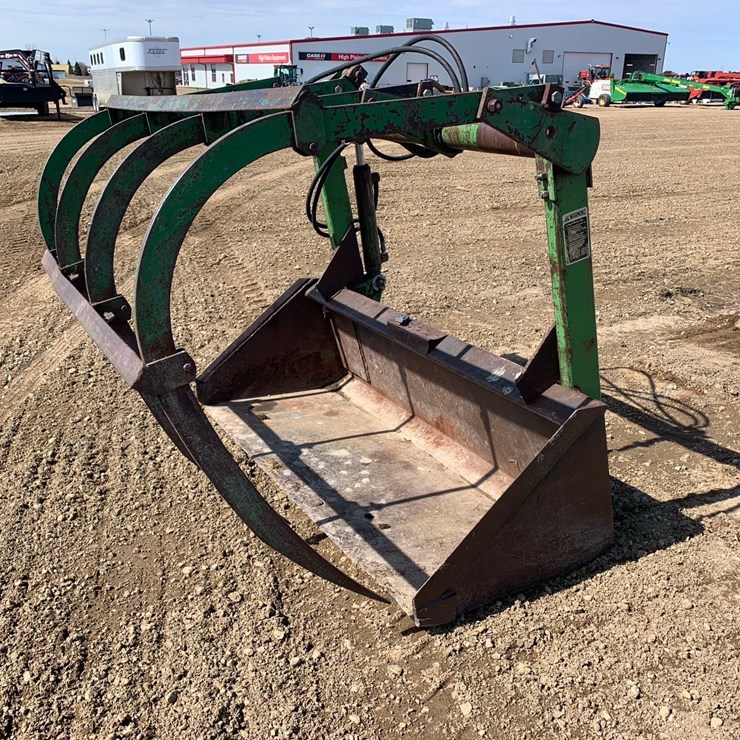 Skid Steer Bucket with Grapple