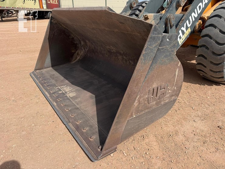 2014-hyundai-hl757tm-9a-image-10