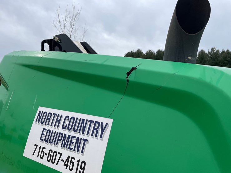 2016-jlg-400s-image-20