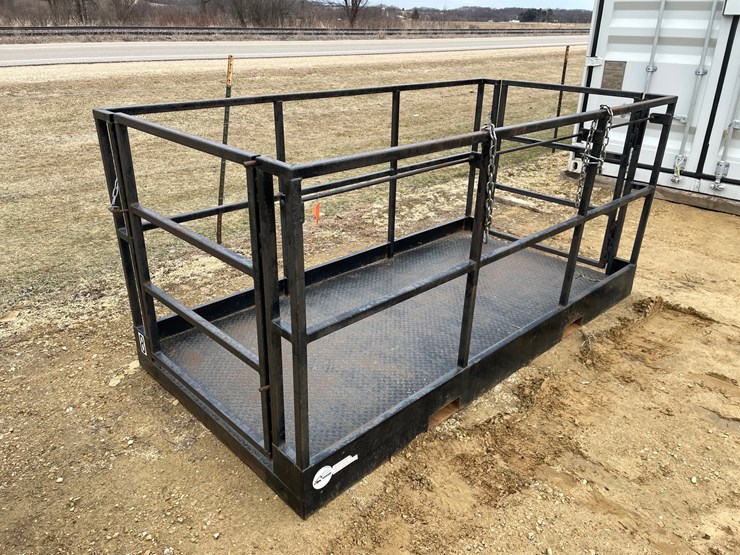 #7530-•-8'-work-platform-with-fork-pockets-image-3