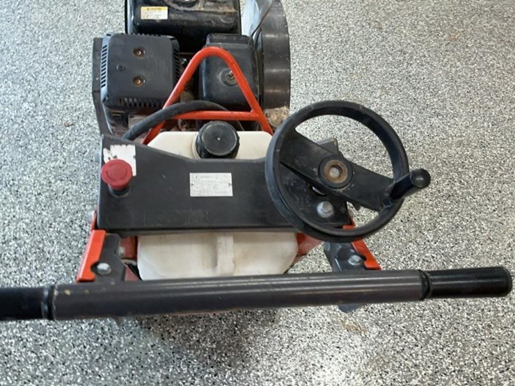 #104-•-husqvarna-fs400lv-concrete-saw-image-17