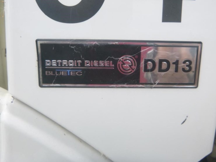 2012-freightliner-m2-s/a-truck-tractor-image-21