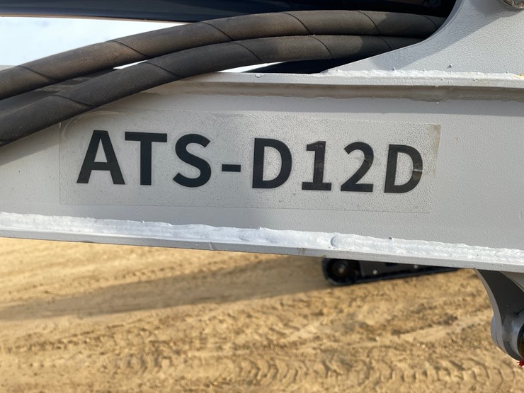 #1043-•-new-ats-d12d-mini-excavator-image-9