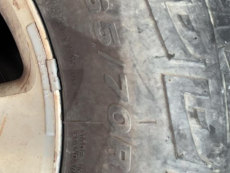 2004-dodge-2500-image-32