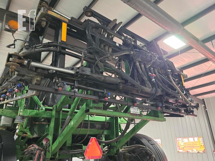 2000-john-deere-4710-image-19