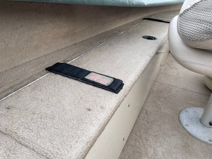 #2338-•-2002-crestliner-1650-fish-hawk-fishing-boat-(has-wi-title)-image-18