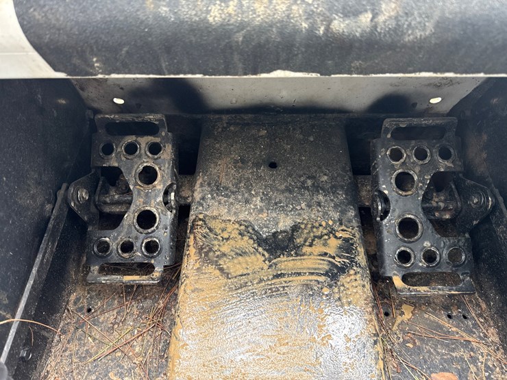 bobcat-t300-image-27