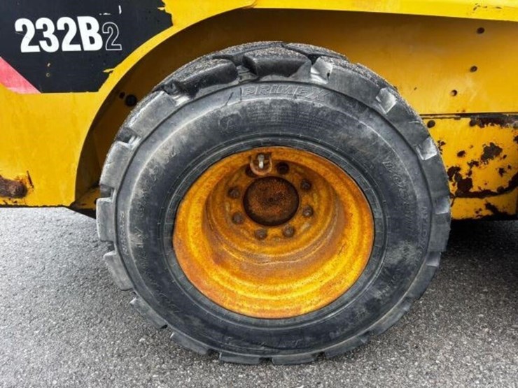 2009-caterpillar-232b2-image-66