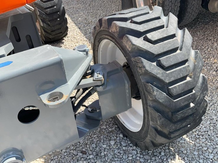 #301-•-2024-snorkel-46'-awd-articulating-boom-lift-#4-image-26