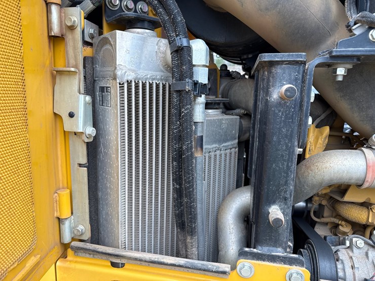 deere-700k-lgp-image-45