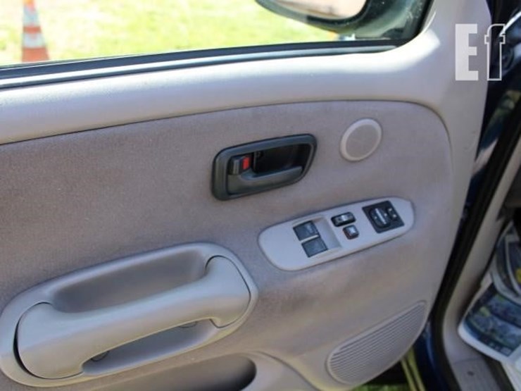 2003-toyota-tundra-image-9