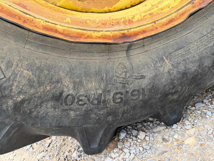 1998-john-deere-8300-image-7