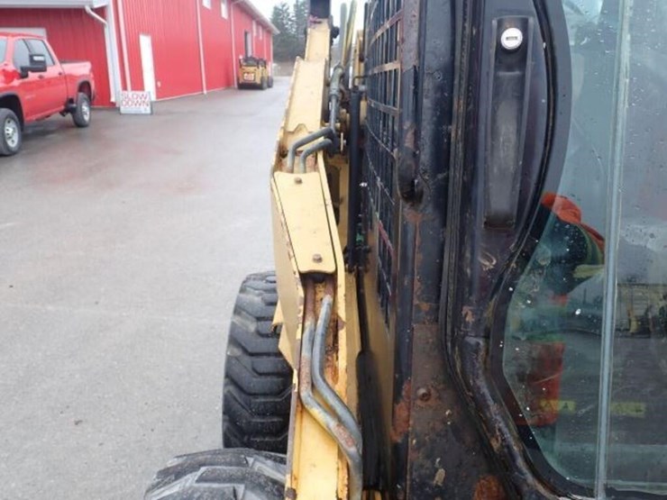 2009-caterpillar-232b-image-42