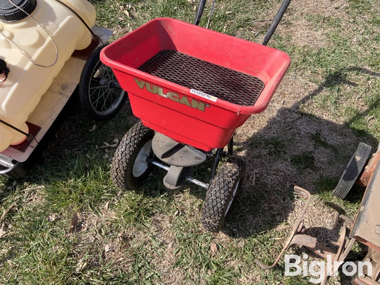 tiller,-broadcast-spreader-image-13